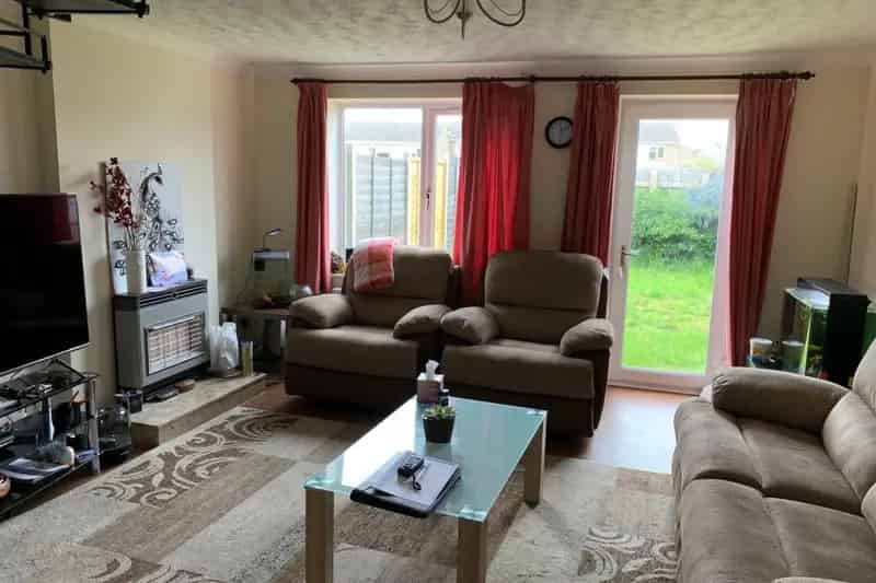 3 Bedroom Family Home with Garden and Shed