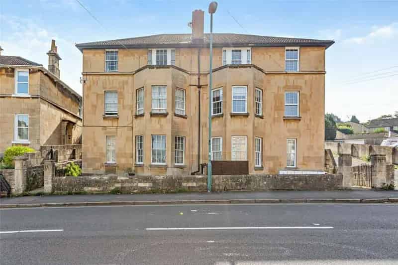 1 Bedroom Apartment for Sale