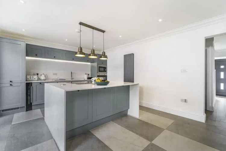 5 Bedroom Family Home SE22 Modern Renovation