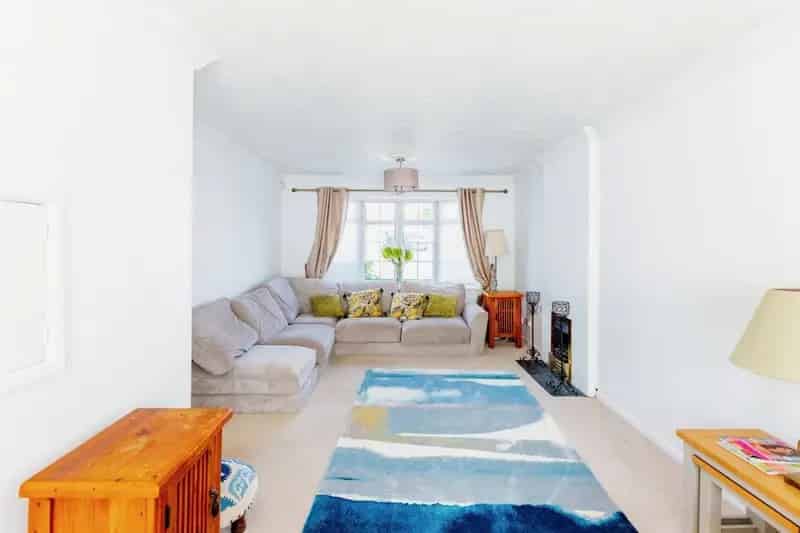 4 Bedroom Detached House with Ensuite and Garden Zero Deposit Available