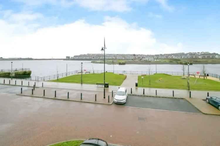 Waterfront 3 Bedroom Terraced House with Home Office