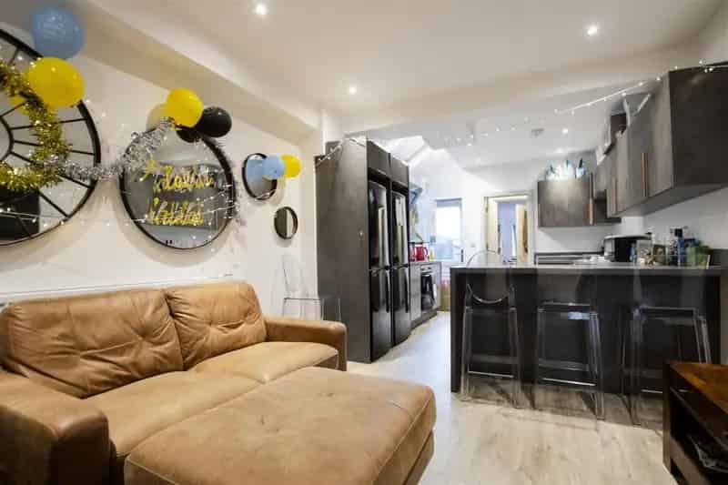 7 Bedroom 7 Ensuite Student House 2025 2026