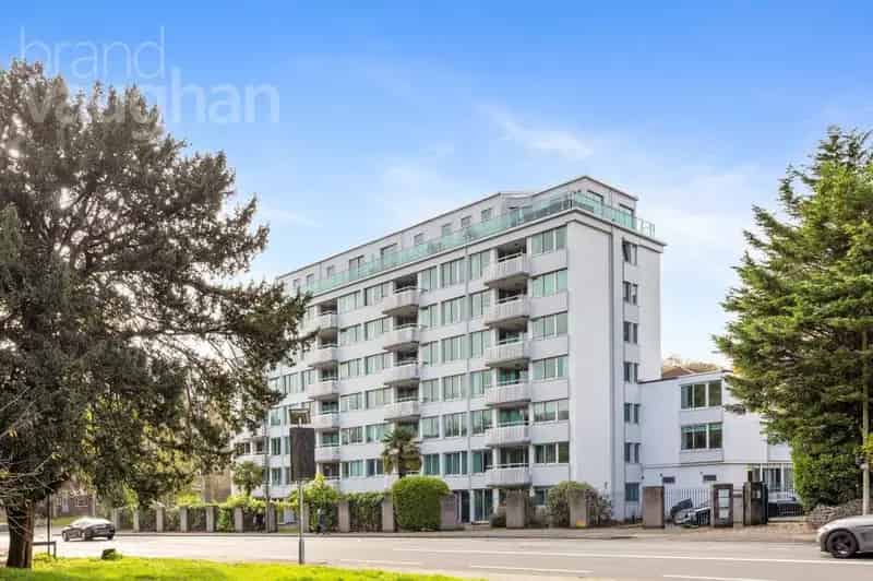 2 Bedroom Flat for Sale Withdean Park Views Allocated Parking Gym