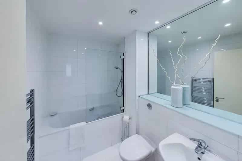 2 Bedroom Garden Flat To Let Marina Views Parking Concierge