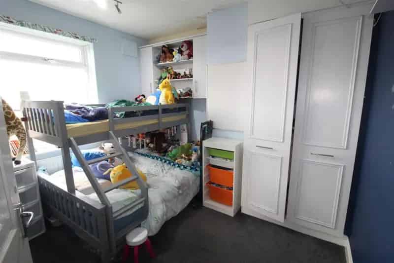 3 Bedroom Semi Detached House for Sale in Smithills
