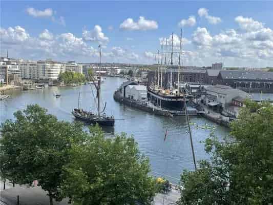 Stunning Harbourside Home with 3 Terraces and Panoramic Views