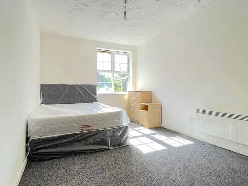 2 Bedroom Flat House to Rent in Walthamstow