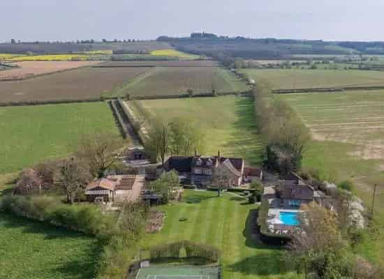Bridge Farm: Characterful Family Home with Annexe and Extensive Grounds