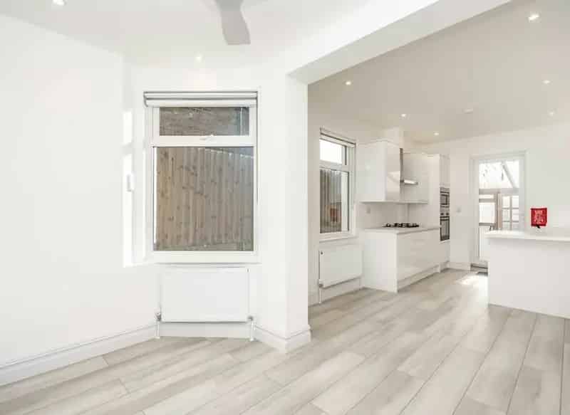 Four Bedroom House Near West Ealing Station Heathrow Access