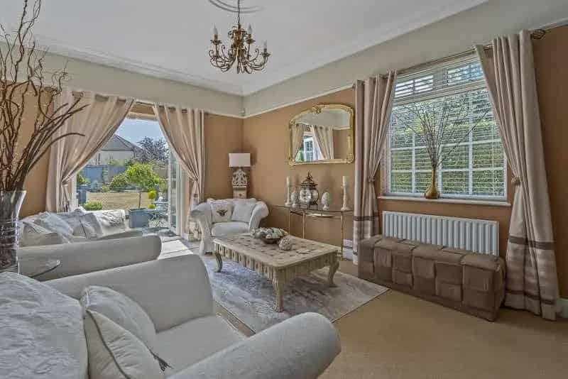 2 Bed House For Sale Netley Abbey