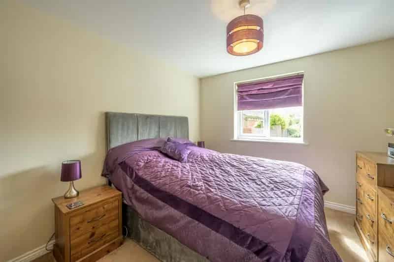 2 Bed Flat for Sale - Well Presented Ground Floor Apartment