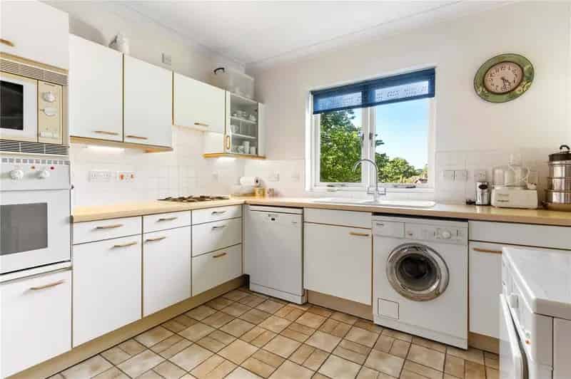 3 Bedroom Apartment for Sale in Cambridge