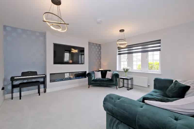 Stunning 4-Bedroom Detached Home Bridge of Don