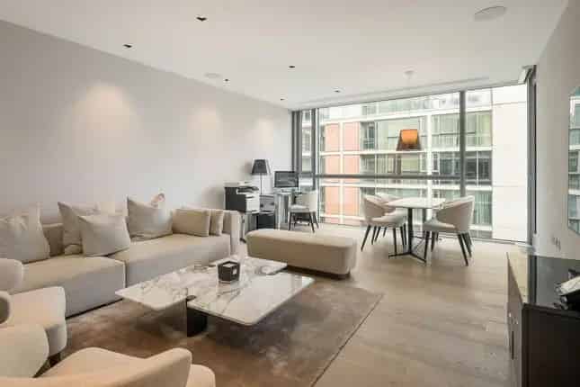 Flat to rent in Knightsbridge, London SW7