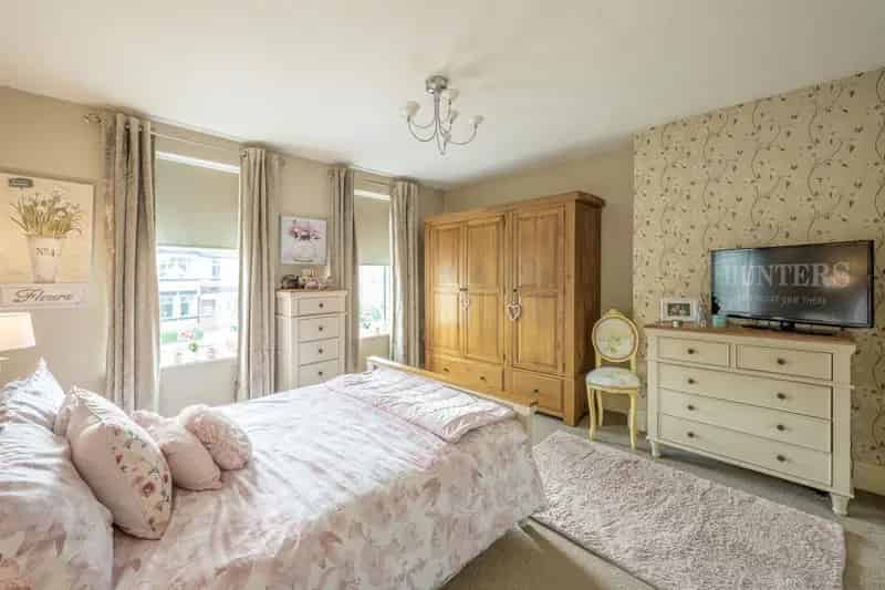 4 bedroom House
 For Sale