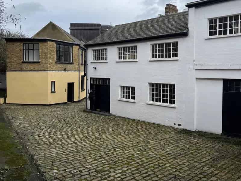 Large Private Garden Nursery in Battersea Near Queenstown Road Station