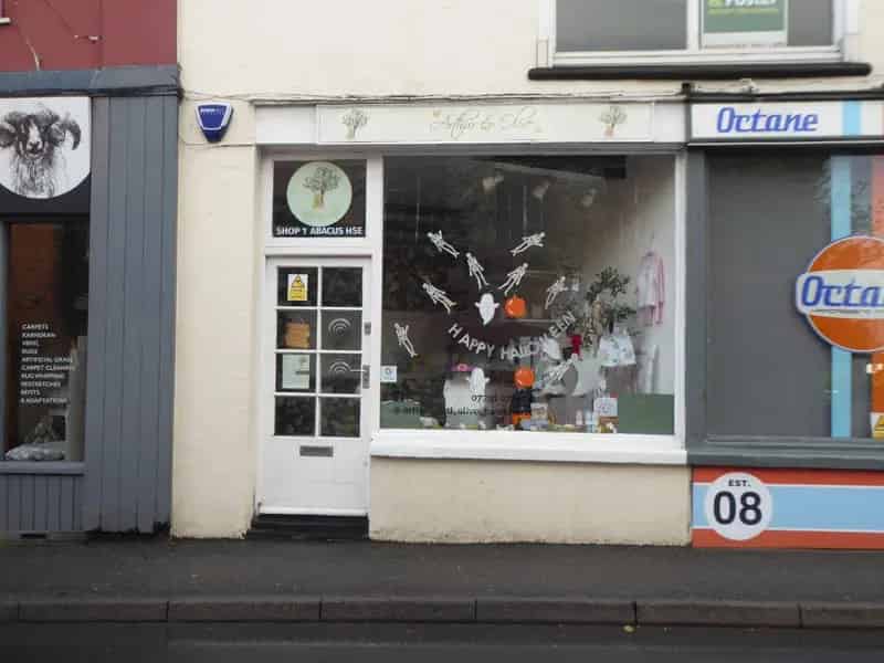 Hawkhurst Lock-up Retail Unit on Cranbrook Road A229