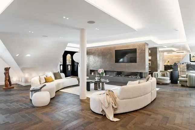 Luxury Penthouse Apartment in Marylebone