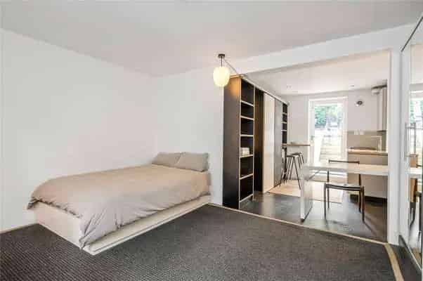 Superb Studio Flat in Grade II Listed Barnsbury Property