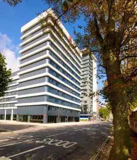19m² Student Room Southampton City Centre Marina Views