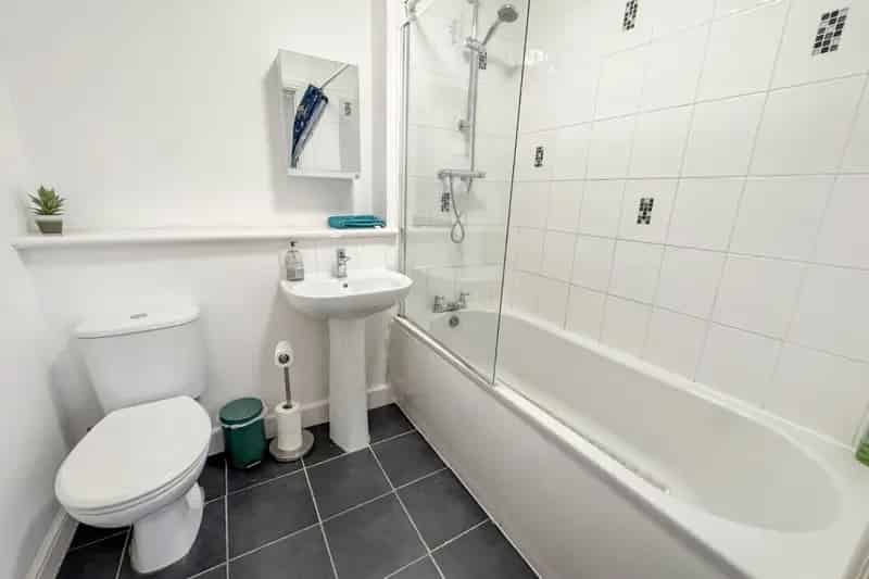 2 Bedroom House To Let Available September