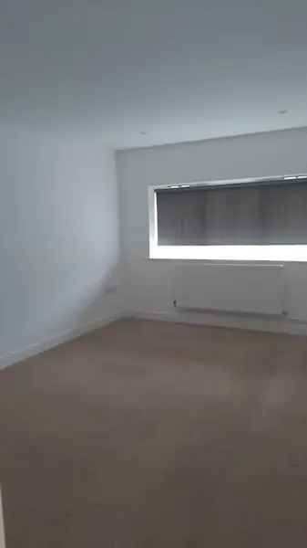 Flat For Rent in Folkestone and Hythe District, England