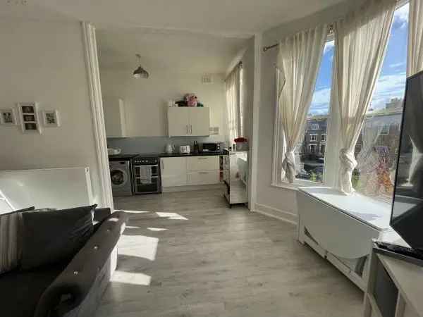 Flat For Rent in London, England