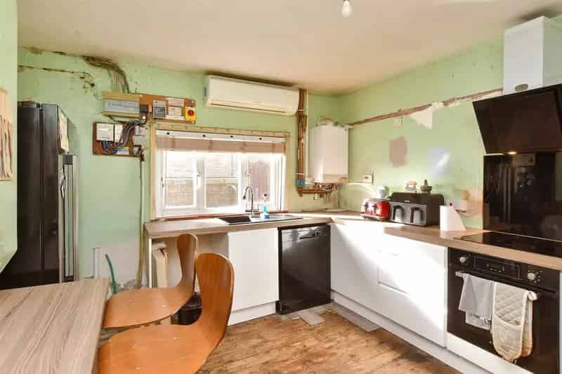 3 Bedroom Detached Bungalow For Sale - Renovation Project