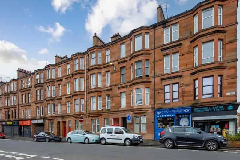 2 bedroom flat for sale