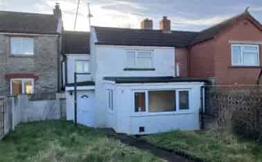 2 Bed Terraced House Hockholler West Buckland