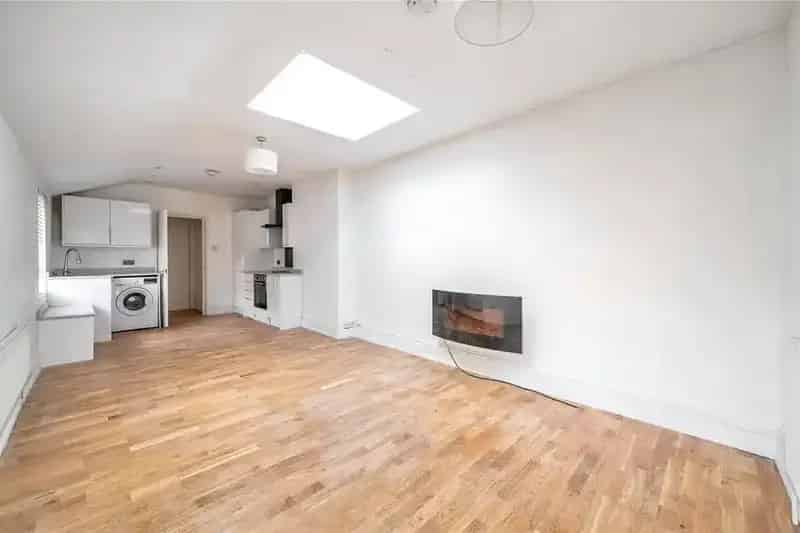 1 bedroom flat for sale