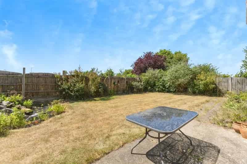 Four Bedroom Detached Family Home with South Facing Garden