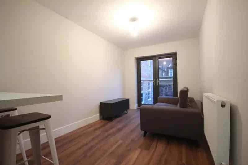 2 Bedroom Flat To Rent Available 13102025