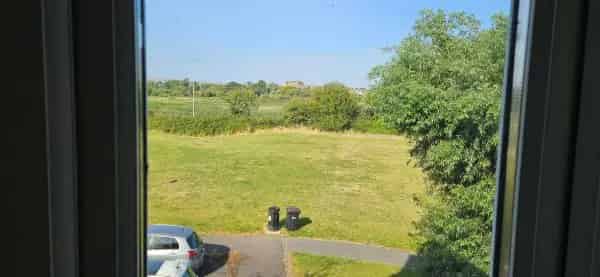Spacious 2-Bed Flat near Weymouth Town Centre
