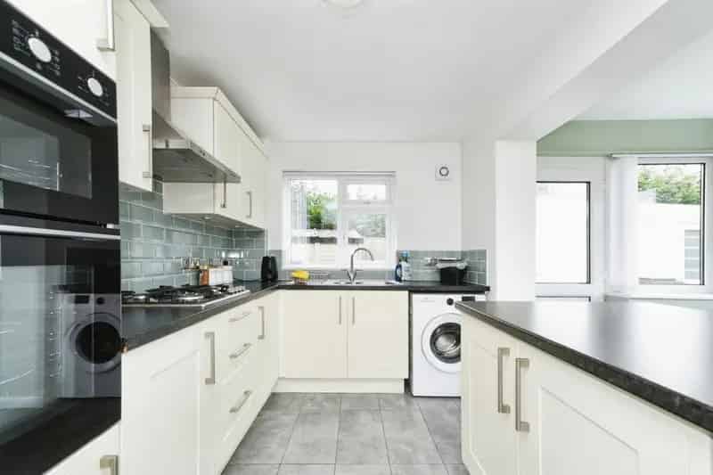 Four Bedroom Semi-Detached Bungalow Stratton St Margaret