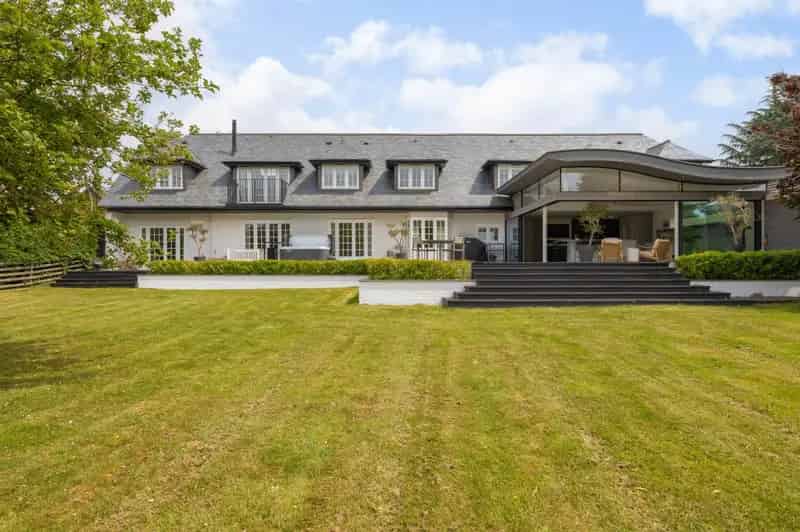 7 Bedroom Detached House Welford-on-Avon