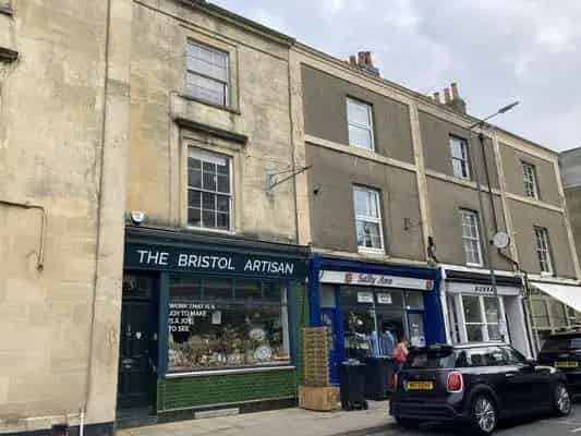 774 sq ft Retail Space 2 x 1-Bed Flats Bristol