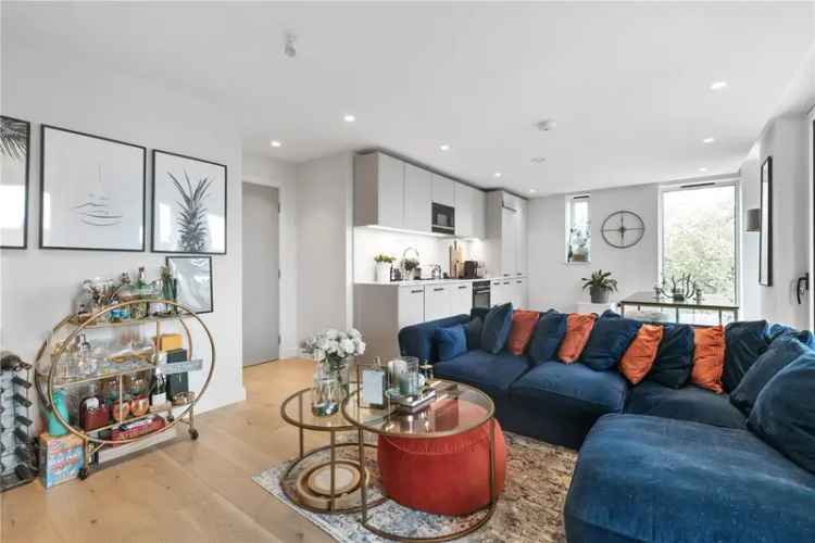 2 bedroom flat/apartment in London