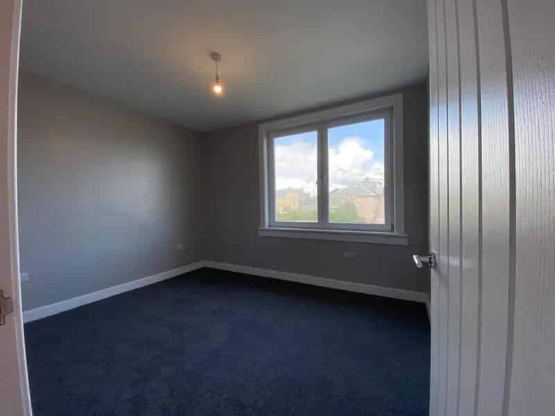 5 Bedroom Flat to Rent
