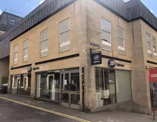 Retail Property to Let in Bath - Open Plan Sales Space