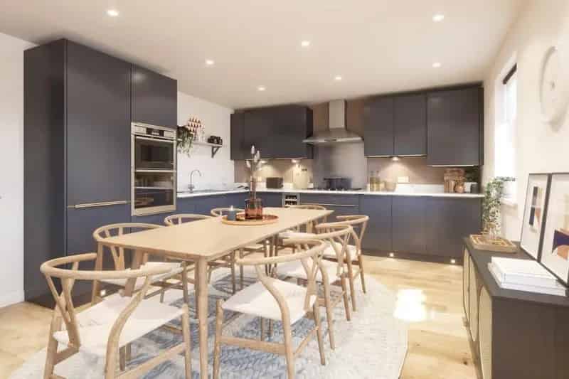 4 Bedroom House for Sale Near City Center and M11
