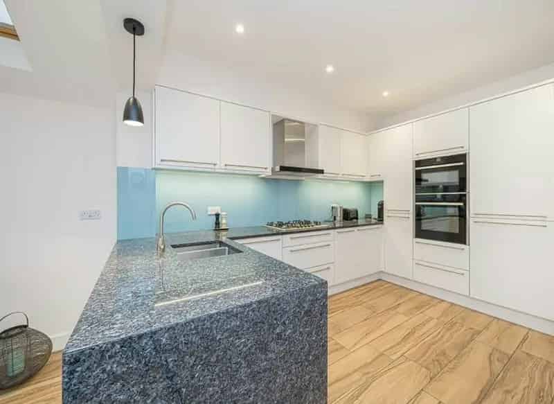 Four Bedroom Family Home in Twickenham