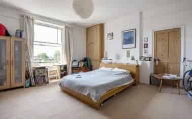 Spacious 2-Bedroom Apartment in St Leonards Exeter
