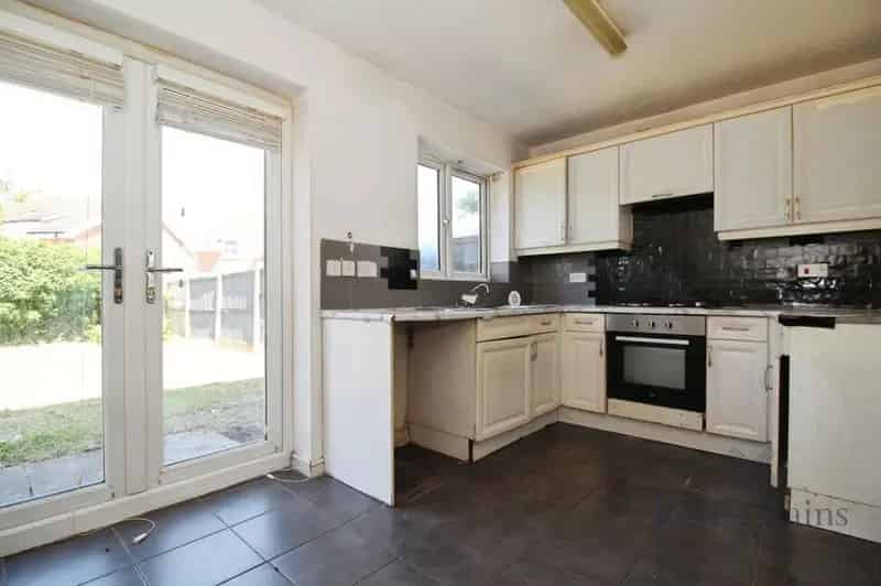 2 Bedroom Semi Detached House For Sale Liverpool L14