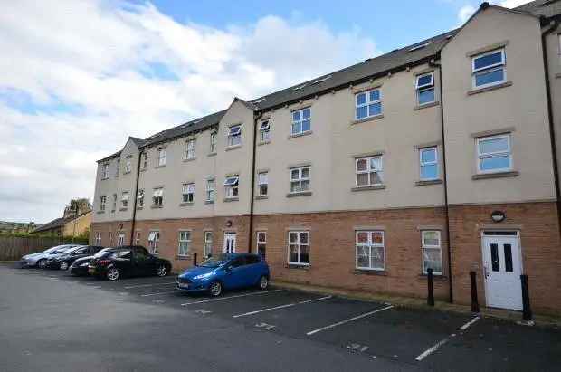  For Sale in Free School Lane, Calderdale, England