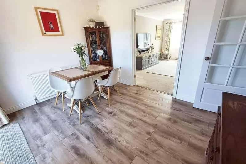 4 Bed Detached House For Sale