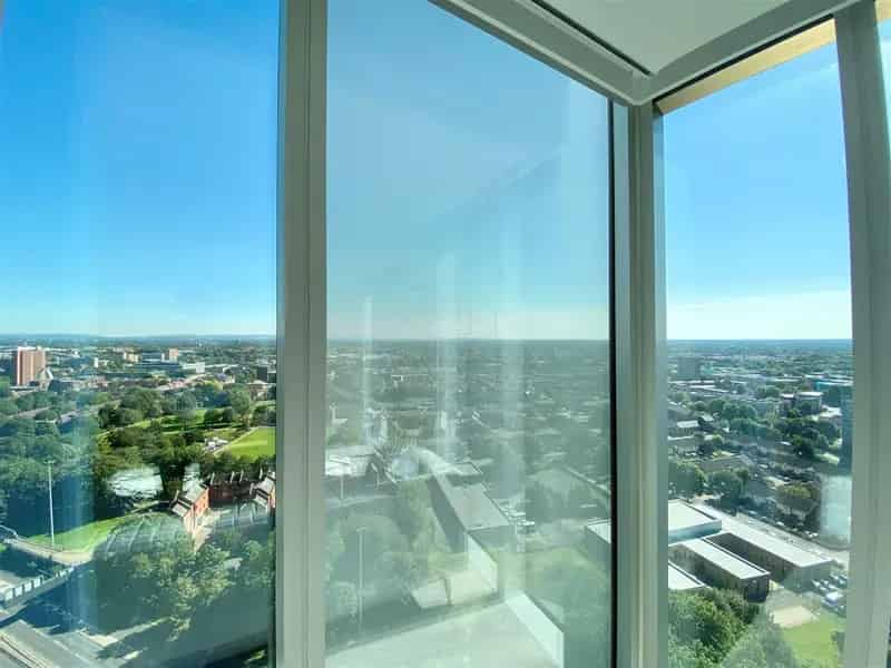 2 Bedroom Apartment Manchester City Centre The Blade