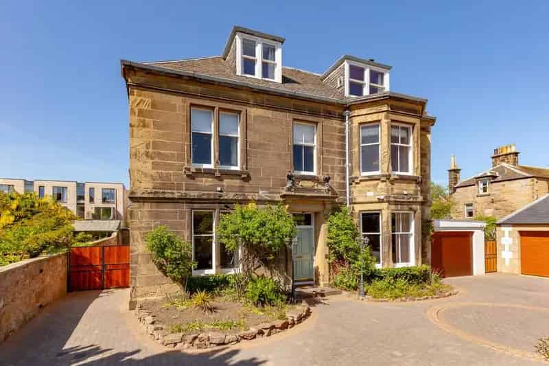 6 Bedroom Detached House For Sale In Edinburgh