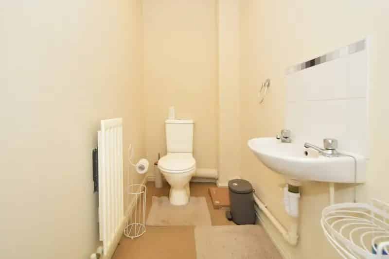 3 Bedroom Townhouse For Sale Family Home Allocated Parking Garden