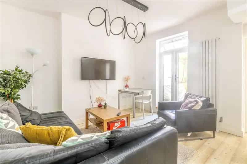 3 Bedroom Teraced House for Sale